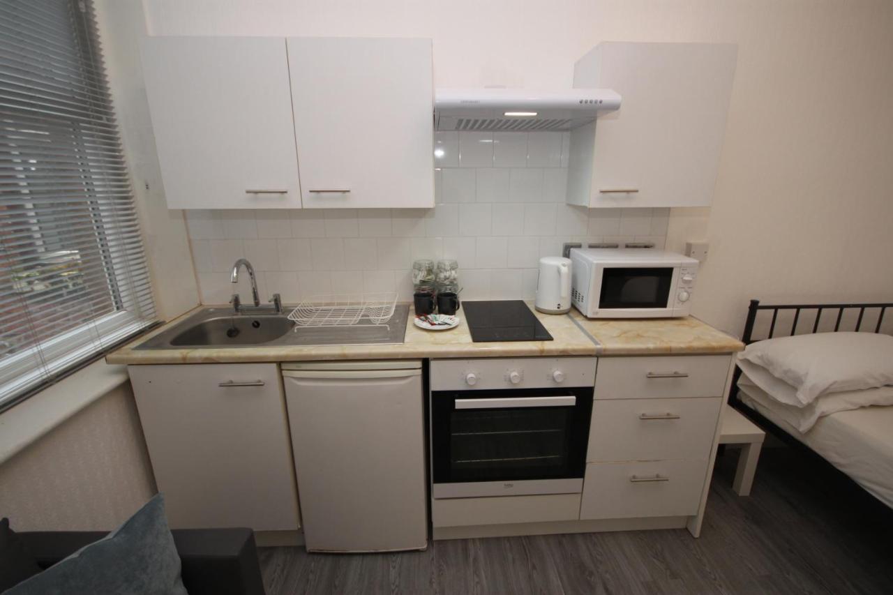 Barton Beachside - Stylish Studio Apartment, Double & Single - Central Beach & Promenade Location - Over 21'S, Family Friendly Only, Id Required Blackpool Exterior foto