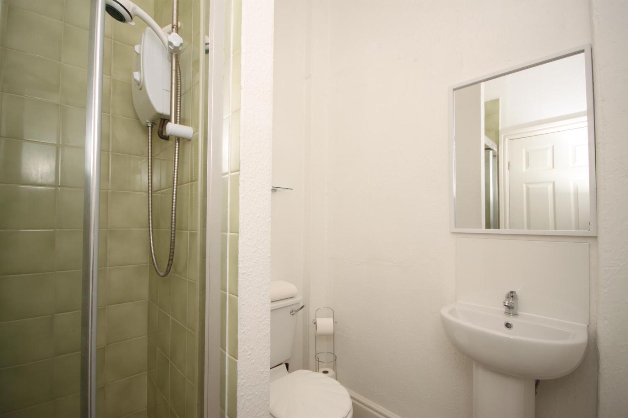 Barton Beachside - Stylish Studio Apartment, Double & Single - Central Beach & Promenade Location - Over 21'S, Family Friendly Only, Id Required Blackpool Zimmer foto