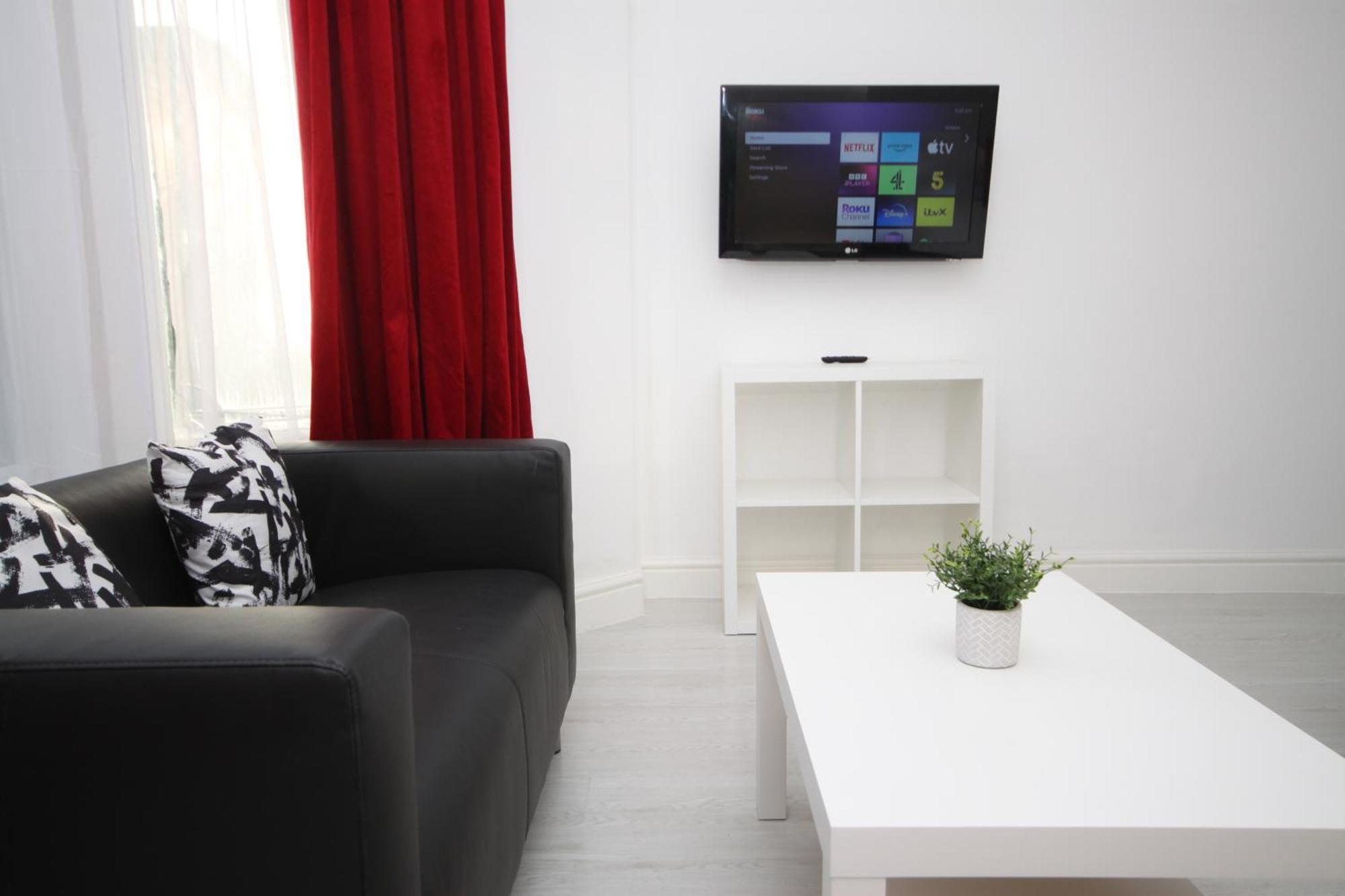 Barton Beachside - Stylish Studio Apartment, Double & Single - Central Beach & Promenade Location - Over 21'S, Family Friendly Only, Id Required Blackpool Zimmer foto